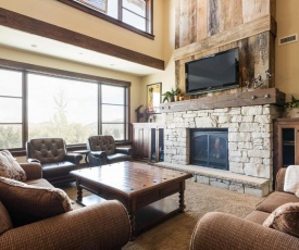 Silver Star #1305 - 4 Bed Penthouse