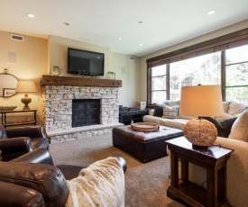 Silver Star #2101 - 3 Bed Condo