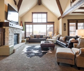 Silver Star #3301 - 4 Bed Penthouse
