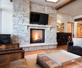Silver Strike Lodge #305 - 2 Bed + Den