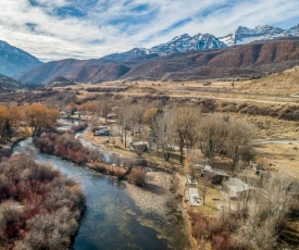 Provo Riverside Homestead - Hot Tubs - 3 Cabins Together on Provo River