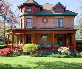 Guest Suite at The Red House basement attached with private entrance