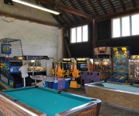 Robin Hill Camping Resort Premium Cottage 1