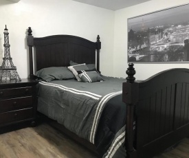 Blue Spruce on Main - Convenient location - 4bd remodeled
