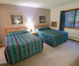 Cedarbrook Hotel Room w/2 Doubles 219