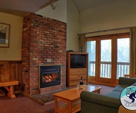 WHIFFLETREE CONDO A8
