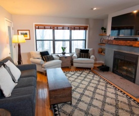 Modern & Updated Winterplace 3Br- Sleeps 12 condo