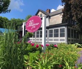 The Pettigrew Inn