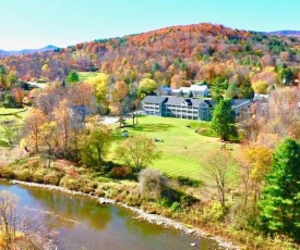 506 On the River Inn Woodstock