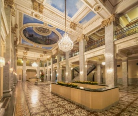 Hotel Bentley