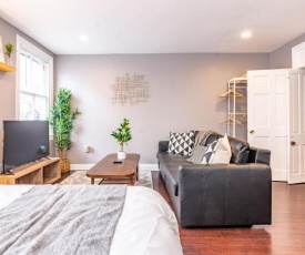 Modern Condo Old Town Charm by CozySuites