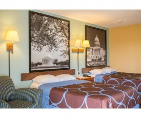 Super 8 by Wyndham Alexandria/Washington D.C. Area