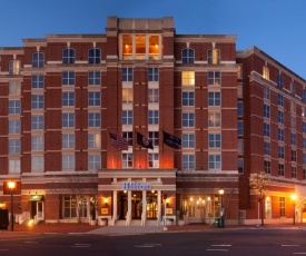 Hilton Alexandria Old Town