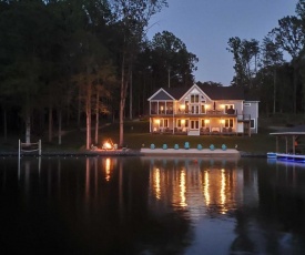 Waterfront Lake Anna Home with Dock, Beach and Kayaks